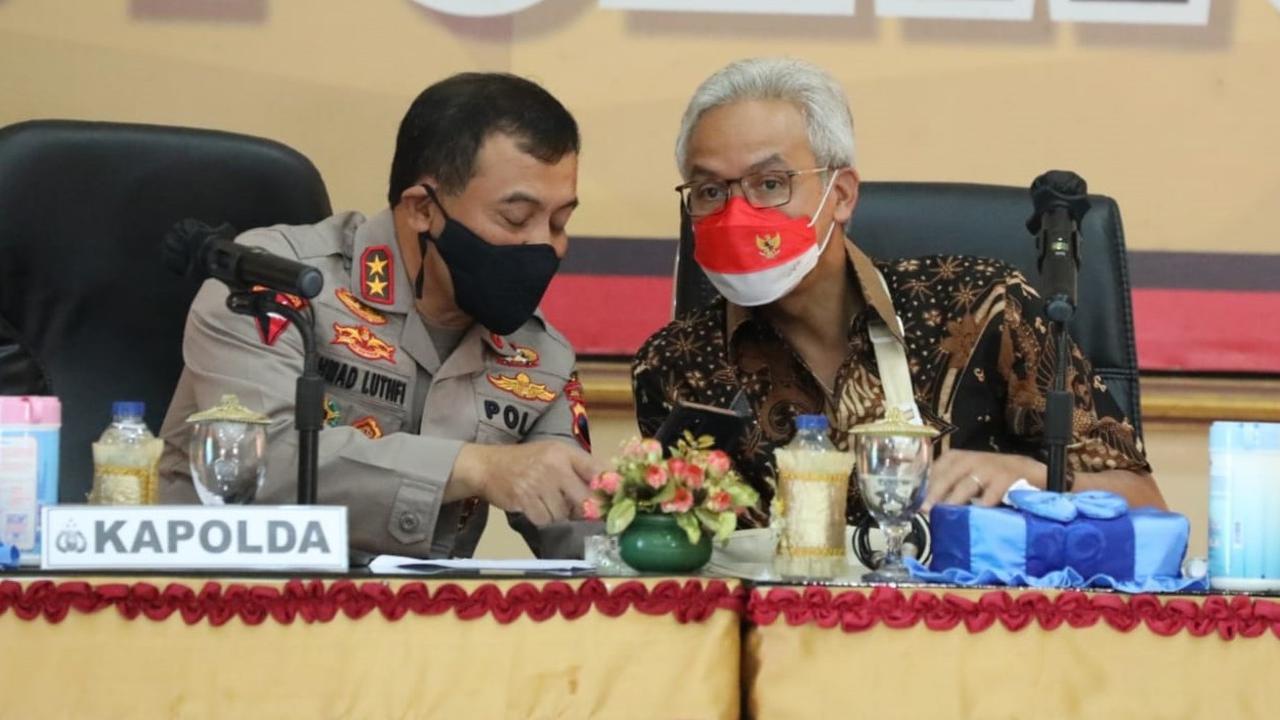 Foto Kapolda Jateng Irjen Pol Ahmad Luthfi dan Gubernur Jawa Tengah Ganjar Pranowo