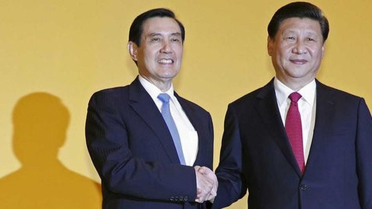 Jabat tangan paling bersejarah untuk China dan Taiwan