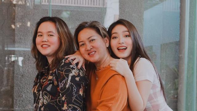 Nama Orang Tua Natasha Wilona - Kita