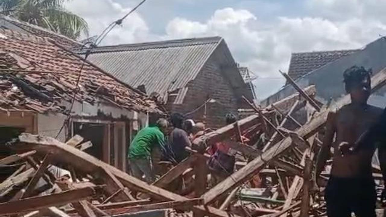Ledakan Hebat Hancurkan Rumah di Situbondo: 1 Orang Tewas, 6 Luka-luka
