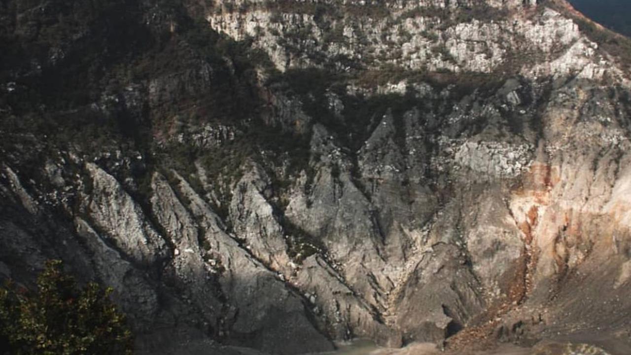 Aktivitas Gempa Gunung Tangkuban Parahu Meningkat Capai 134 kali