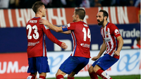 IMBANG - Partai bertajuk El Derbi Madrileno antara Atletico melawan Real Madrid berakhir imbang 1-1, Senin (5/10/2015) dini hari WIB. ( REUTERS/Sergio Perez)