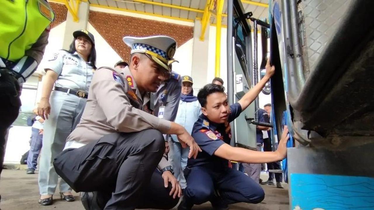 Pemeriksaan Bus Mudik Terminal Jatijajar Diperketat Jelang Lebaran 2026