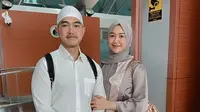 Potret Erina Gudono dan Kaesang di Tanah Suci. (Sumber: Instagram/kaesangp)