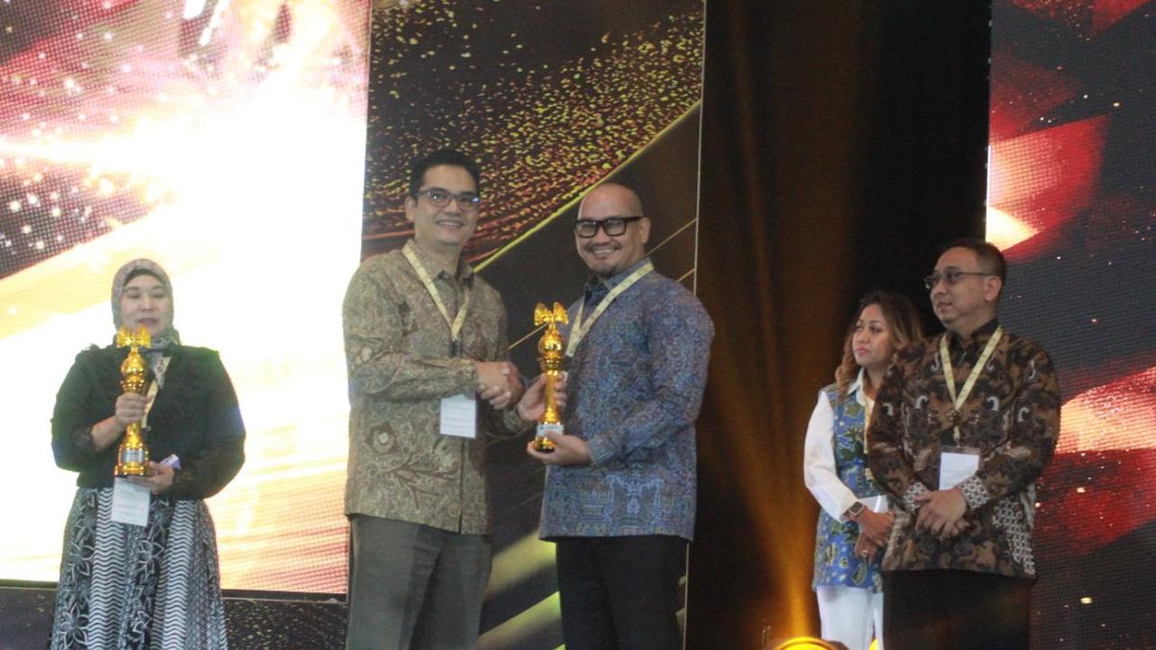 Dalam kesempatan itu, diberikan apresiasi kepada perusahaan yang telah menjalankan praktik tata kelola yang baik melalui penyusunan laporan keberlanjutan.&nbsp;<br>