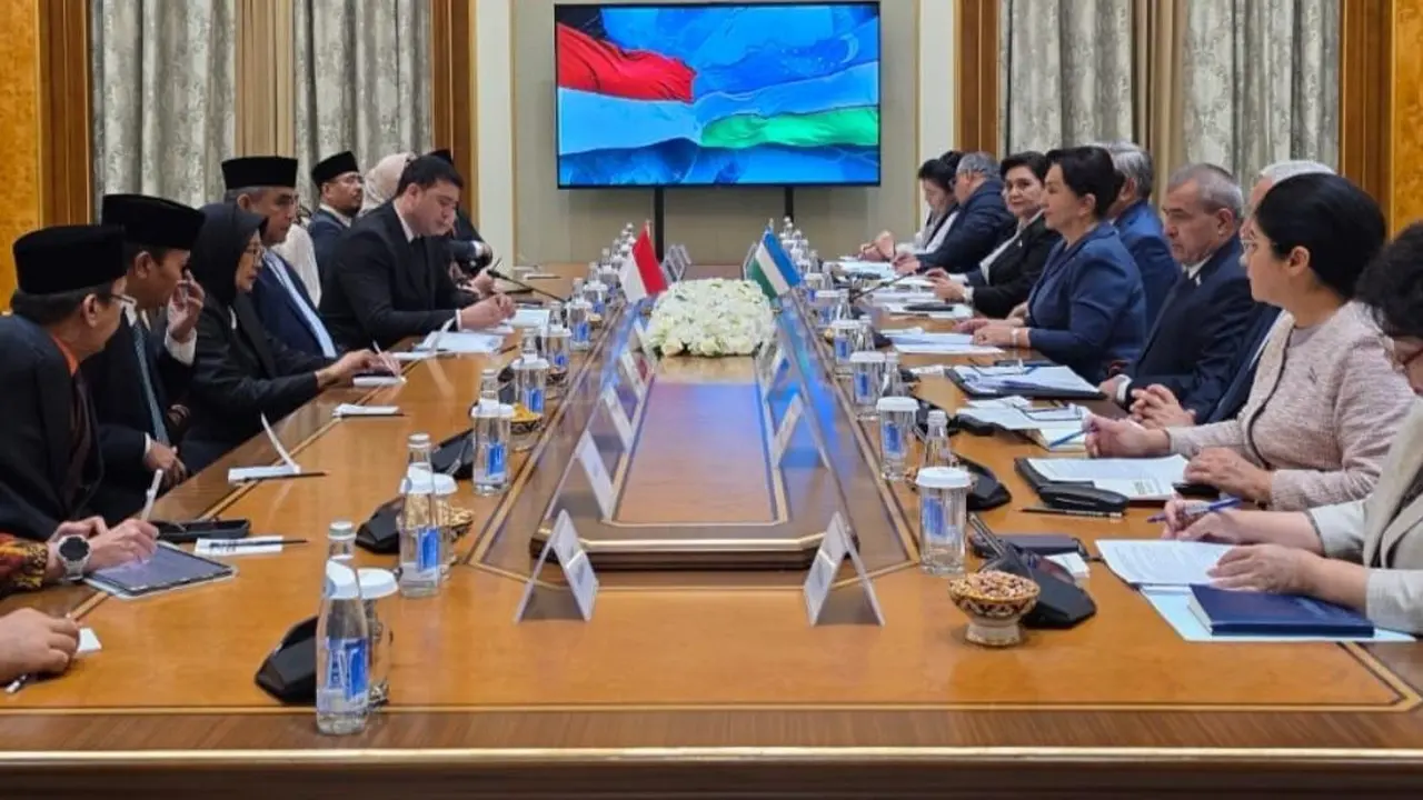Ketua MPR Ahmad Muzani saat berkunjung ke Senat Oliv Majelis Republik Uzbekistan.