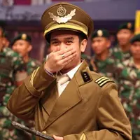 Merintis menjadi bintang sangat dirasakan oleh Olga Syahputra. Sering diceritakan bahwa Olga yang dulunya pemain Lenong Bocah ini kerap menjadi figuran. Namun di akhir hayatnya, Olga telah menjadi bintang besar. (Instagram/Bilski16)