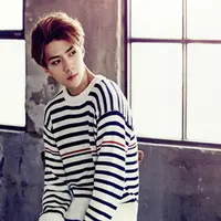Siapa yang tak kenal dengan anggota paling muda di boyband EXO, Oh Sehun?. Memiliki postur tubuh tinggi dan berparas ganteng tak khayal jika dirinya begitu digilai oleh wanita. (Soompi/Bintang.com)