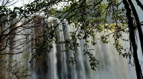 Curug Awang, Niagaranya Sukabumi Di Kawasan Geopark Ciletuh