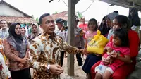 Selami Kondisi Keluarga di Lapangan, Kepala BKKBN Wihaji Nginap di Rumah Warga