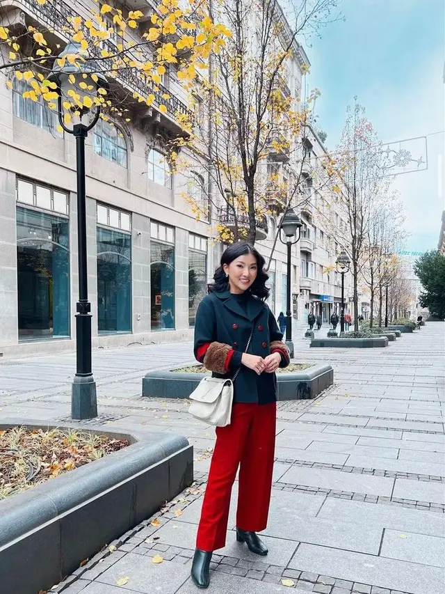 Sarwendah buka usaha fashion yang diberi nama Swily