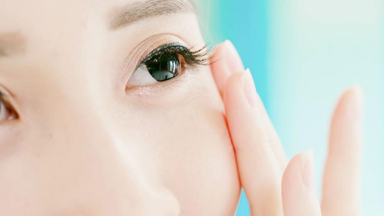 <b>Eye Cream untuk Kulit Kering</b>