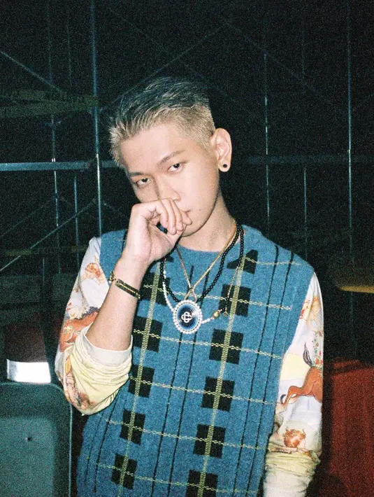 Crush dikritik karena dinilai melakukan tindakan rasisme terhadap penggemarnya dalam suatu acara belum lama ini. (FOTO: instagram.com/crush9244/)