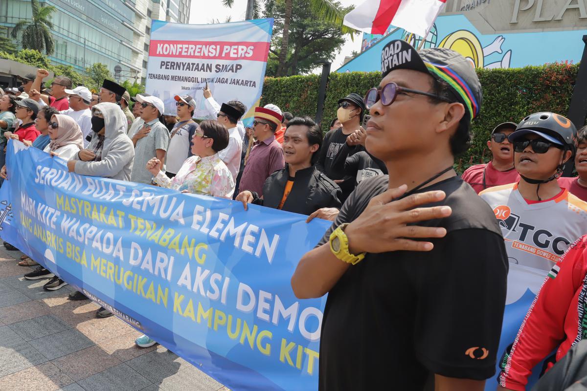 FOTO: Warga Tanah Abang Gelar Deklarasi Damai, Tegaskan Tolak Anarkisme di Jakarta