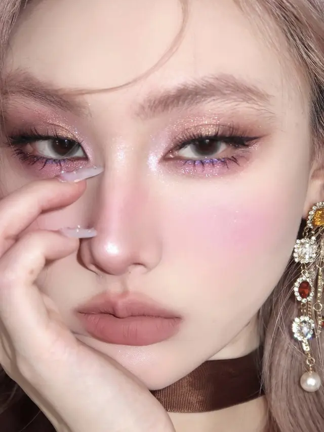 Douyin Night Party Eye Look