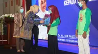 Kemnaker Beri Penghargaan kepada 23 LSM Pemerhati Pekerja Anak