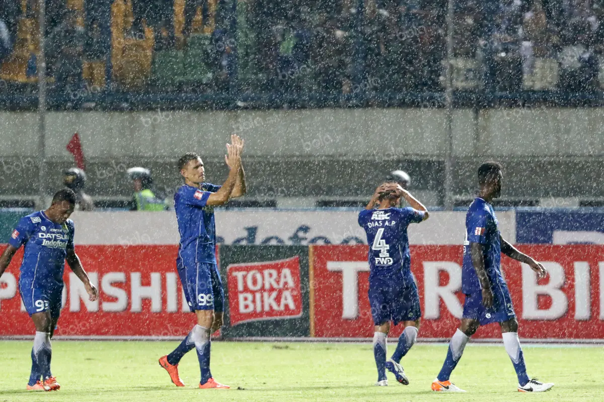 Galeri Aksi Maung Bandung vs Macan Kemayoran