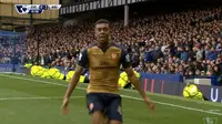 Video highlights Premier League gol pemain muda Arsenal Alex Iwobi gandakan keunggulan melawan Everton di babak pertama, Sabtu (19/03/2016).