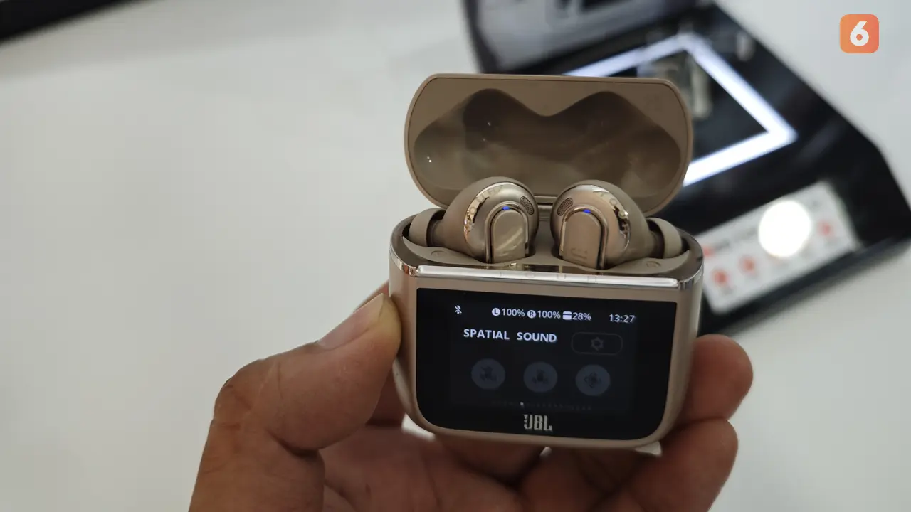 JBL Tour Pro 3
