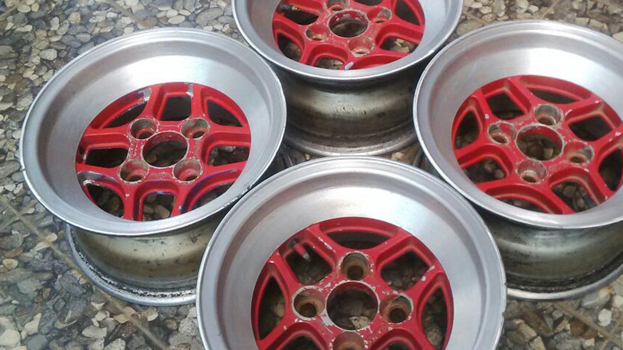 Perkuat Tampilan Retro Mobil dengan Velg Tom