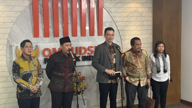 Konferensi pers terkait proses penjaringan anggota Ombudsman periode 2026-2031 di kantor Ombudsman, Jakarta, Jumat (11/7/2025). (Foto: Liputan6.com/Tira Santia)