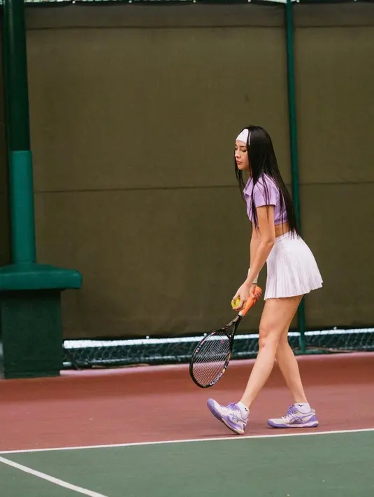 Penampilan Anya Geraldine pun menyita perhatian publik.