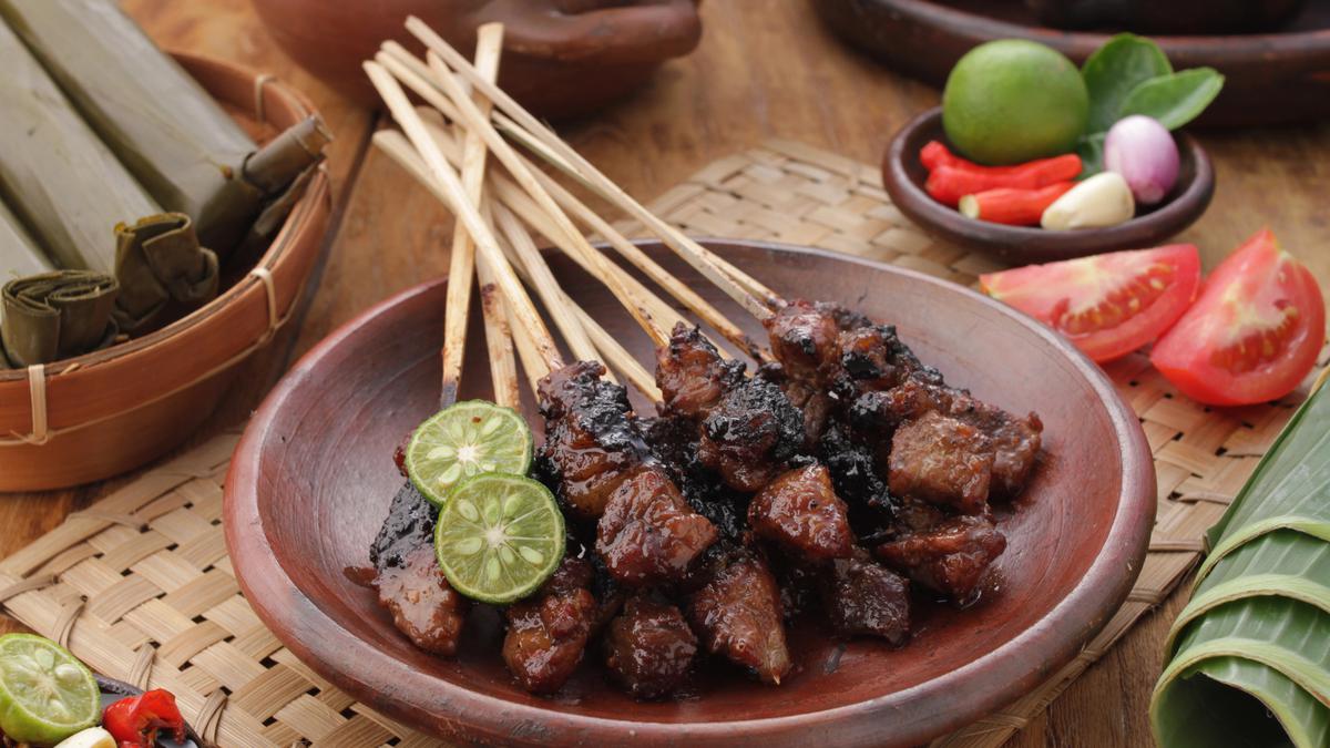 Kuliner Lokal yang Mendunia dari Rendang hingga Sate ketika Cita Rasa Indonesia Merambah Dunia