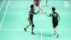 Ganda campuran Indonesia, Tontowi Ahmad/Liliyana Natsir saat melawan Tan Kian Meng/Lai Pei Jing (Malaysia) pada babak pertama Indonesia Open 2018 di Istora GBK, Jakarta, Selasa (3/7). Tontowi/Liliyana unggul 21-11, 21-14. (Liputan6.com/Helmi Fithriansyah)