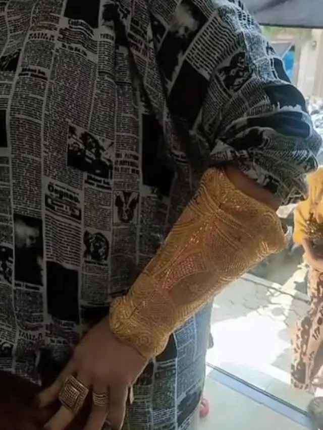 Gelang Jumbo Emak-Emak
