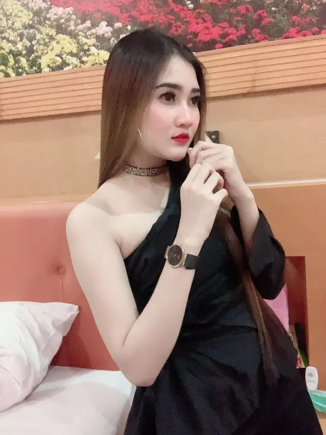 6 Potret Gaya Rambut Nella Kharisma dengan Berbagai Gaya Ini Selalu Curi Perhatian