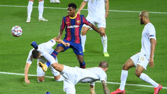 Gerard Pique Kartu Merah, Barcelona Pesta Gol di Laga Pembuka Liga Champions 2020/2021