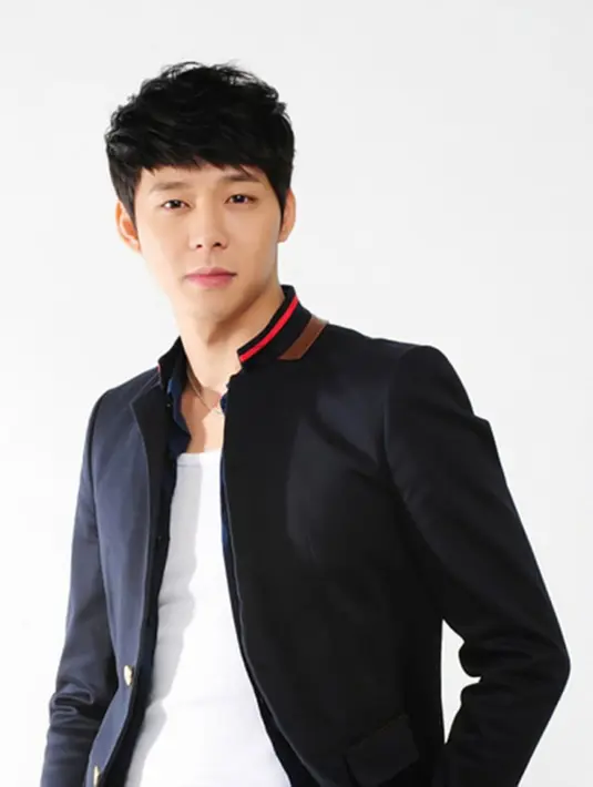 Yoochun mengalami kerugian dengan jumlah uang yang cukup besar. Korban meminta ganti rugi pada awal kasus sebesar 1,1 Milyar. (Soompi/Bintang.com)