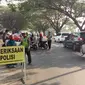 Selama pelaksanaan Operasi Zebra pada 22 Oktober-2 November 2015, Polrestabes Makassar telah mengeluarkan surat tilang sebanyak 1.521 buah. (Liputan6.com/Eka Hakim)