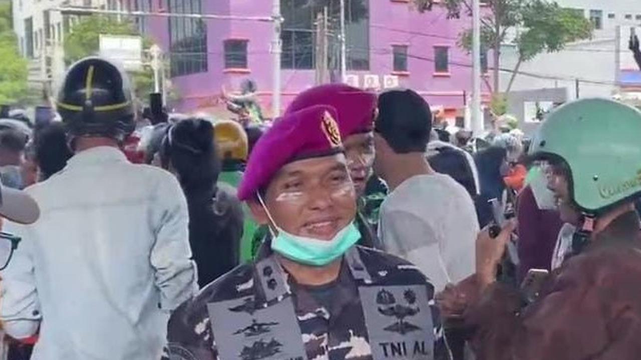 Korps Marinir TNI AL Hadir di Tengah Aspirasi Masyarakat saat Unjuk Rasa di Jakarta Hari Ini
