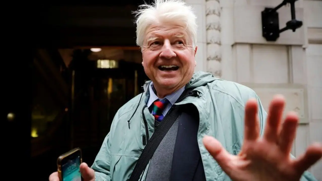 Stanley Johnson, ayah dari PM Inggris Boris Johnson. (AFP)