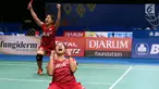 Ganda Putri Indonesia, Anggita S Awanda/Ni Ketut Mahadewi bersorak usai mengalahkan Jung Kyung Eun/Shin Seung Chan di Babak Kedua Indonesia Open 2017, Jakarta, Jumat (16/6). Anggita/Ni Ketut menang 21-15, 12-21, 21-15. (Liputan6.com/Helmi Fithriansyah)
