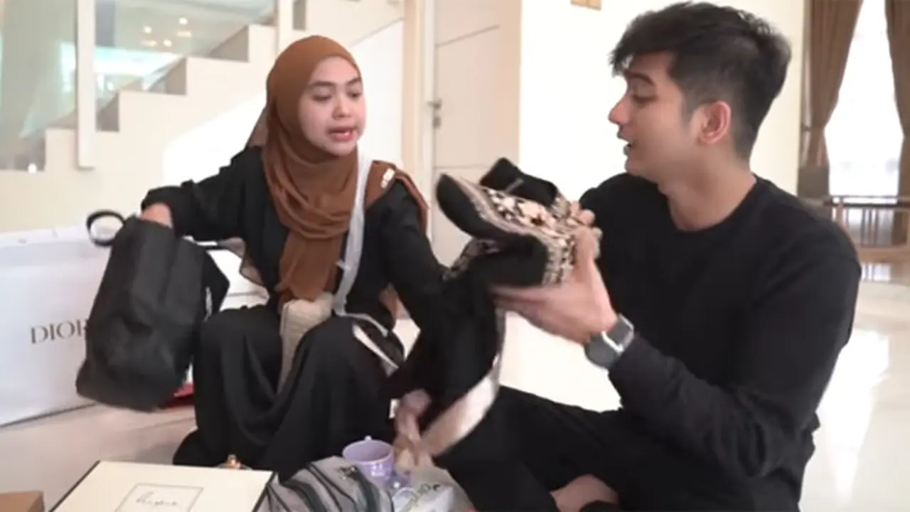 [Fimela] Ria Ricis dan Teuku Ryan