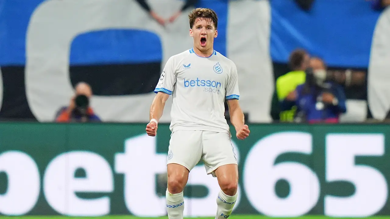Christos Tzolis merayakan golnya di laga Atalanta vs Club Brugge di matchday 2 league phase Liga Champions 2025/2026 di Gewiss Stadium, Selasa (30/09/2025). (Spada/LaPresse via AP)