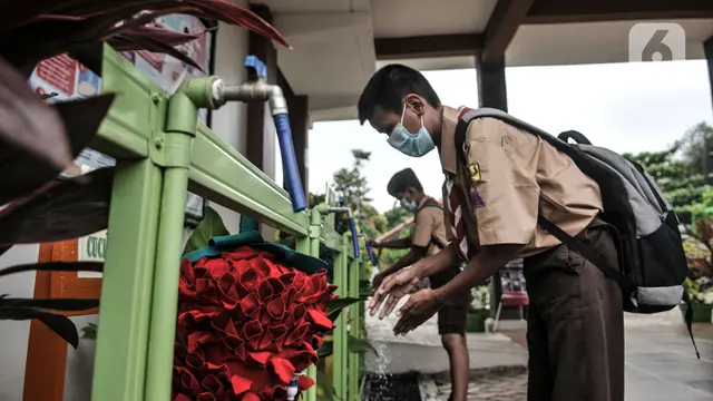 FOTO: Antusiasme Siswa SD Ikuti Uji Coba Sekolah Tatap Muka