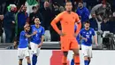 Para pemain Italia merayakan gol Simone Zaza (2kiri) saat melawan Belanda pada laga uji coba di Allianz Stadium, Turin, (4/6/2018). Italia dan Belanda bermain imbang 1-1. (AFP/Miguel Medina)