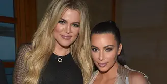 Sama seperti Kim Kardashian, Khloe Kardashian pun belum menemukan nama yang tepat untuk calon bayinya.(Entertainment Tonight)