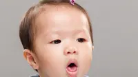 Bayi Batuk dan Kemudian Memegang Telinganya