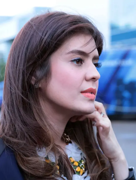 "Kita sempet di-hack satu kali. Kedua kalinya di-hack ya udahlah nggak usah main Instagram dulu," kata Carissa Putri di kawasan Tendean, Jakarta Selatan, Jumat (9/12/2016). (Deki Prayoga/Bintang.com)