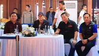 Kepolisian Republik Indonesia (Polri) menggelar program nonton bareng (nobar) gratis Piala Dunia 2026 di Lapangan Bhayangkara Mabes Polri, Jakarta, Jumat (12/6/2026) dini hari WIB. (dok. Polri)