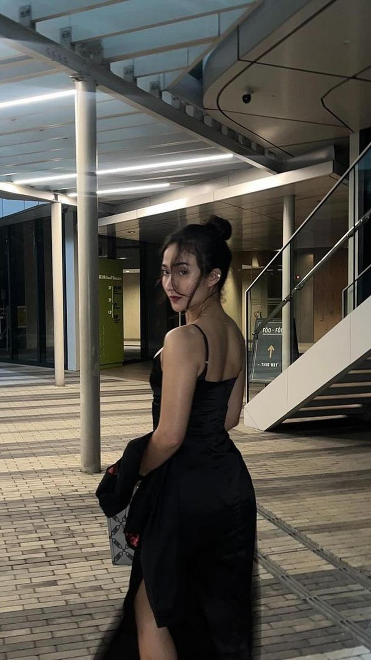 Dress Bernuansa Seksi <br>