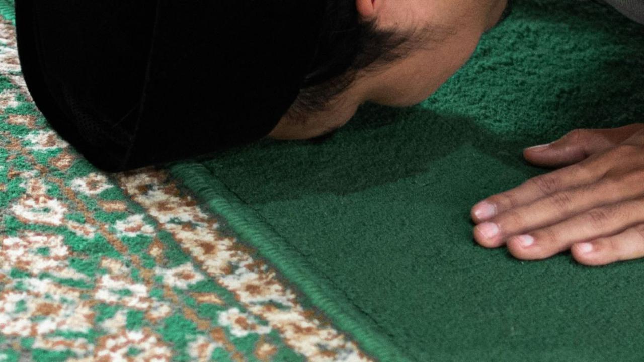 Amalan Malam Nisfu Sya’ban<br>