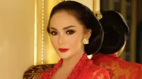 6 Potret Krisdayanti Pakai Kebaya: Ikhtiar Sang Diva Merawat Budaya, Dikomentari Artis Malaysia