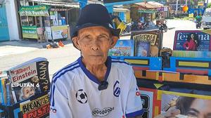 Kisah Inspiratif Mbah Sutopo Bikin Becak Perpustakaan