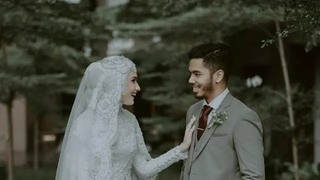 6 Pesohor Merayakan Momen Bahagia dalam Balutan Karya Barli Asmara