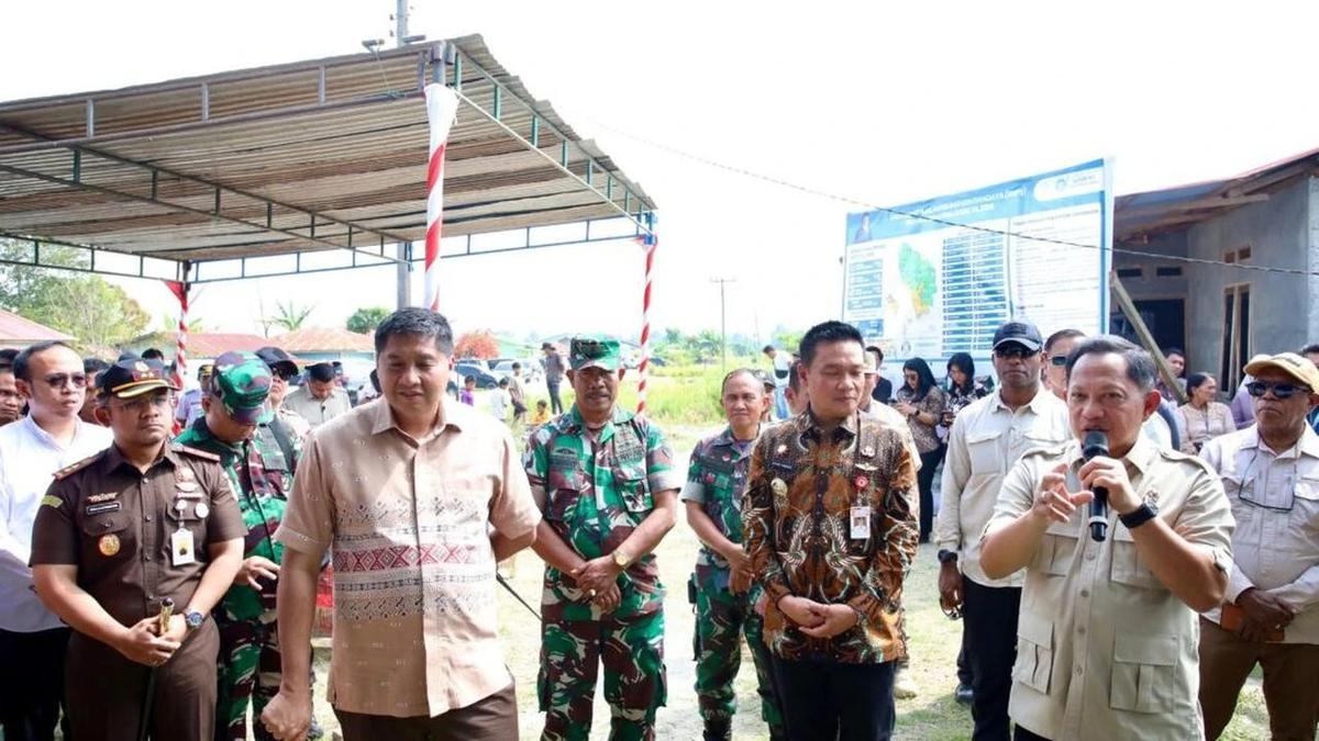 Mendagri Tito Karnavian bersama Menteri Perumahan dan Kawasan Permukiman (PKP) Maruarar Sirait Menteri Tinjau Program BSPS di Humbahas
